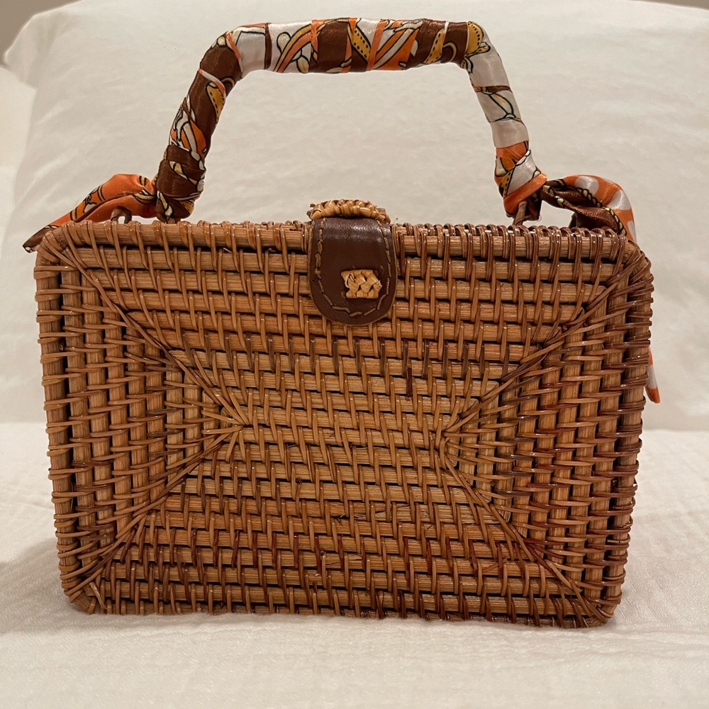 purse / includes mini Hermes scarf around handle